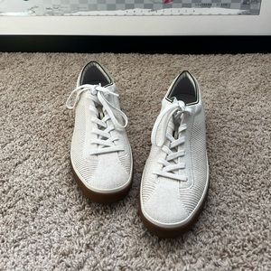Rothy's White "The Lace Up" Knit Fabric Low Top Sneakers like new-